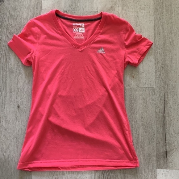 Adidas Ultimate Tee v-neck‎ t-shirt in pink size XS logo athletic - Picture 8 of 10
